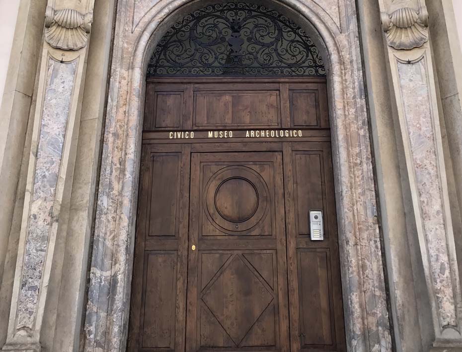 Restauro di portoni storici a Milano, Boero