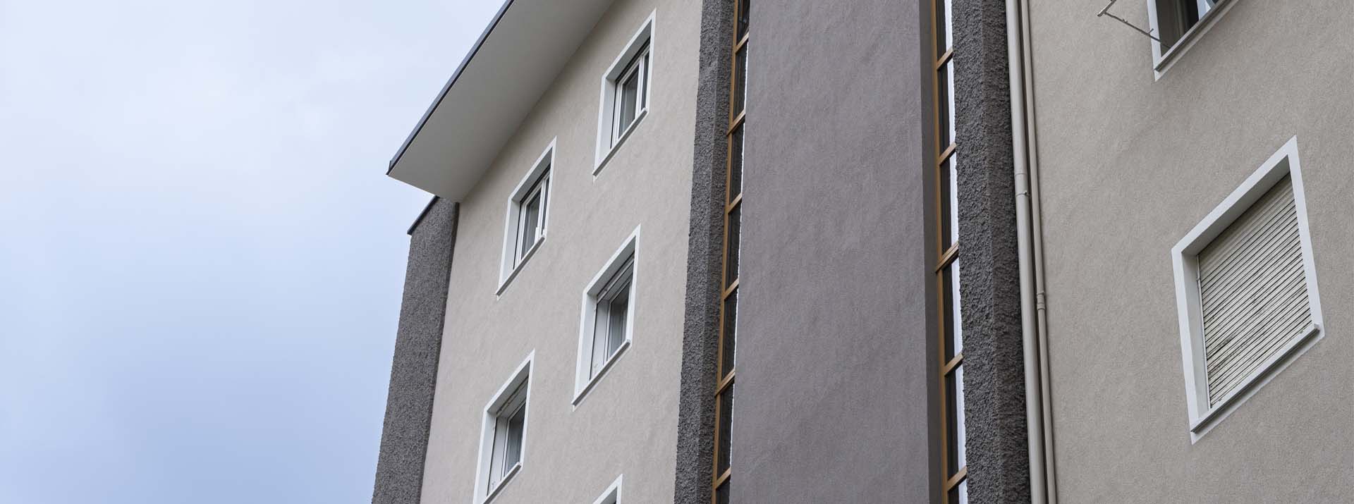 Risanamento della facciata di un condominio a Bolzano, Boero